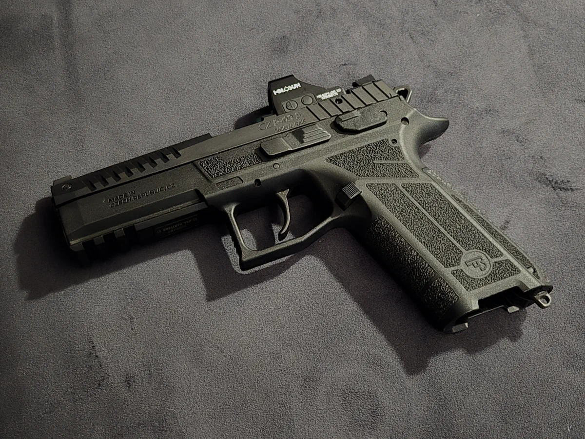 Cover Image for CZ P-09F Nocturne full handicapped shooter's review